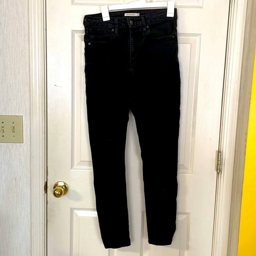 Levi’s black Skinny jeans